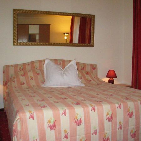 Hotel Winzerverein Zeltingen-Rachtig Exteriör bild
