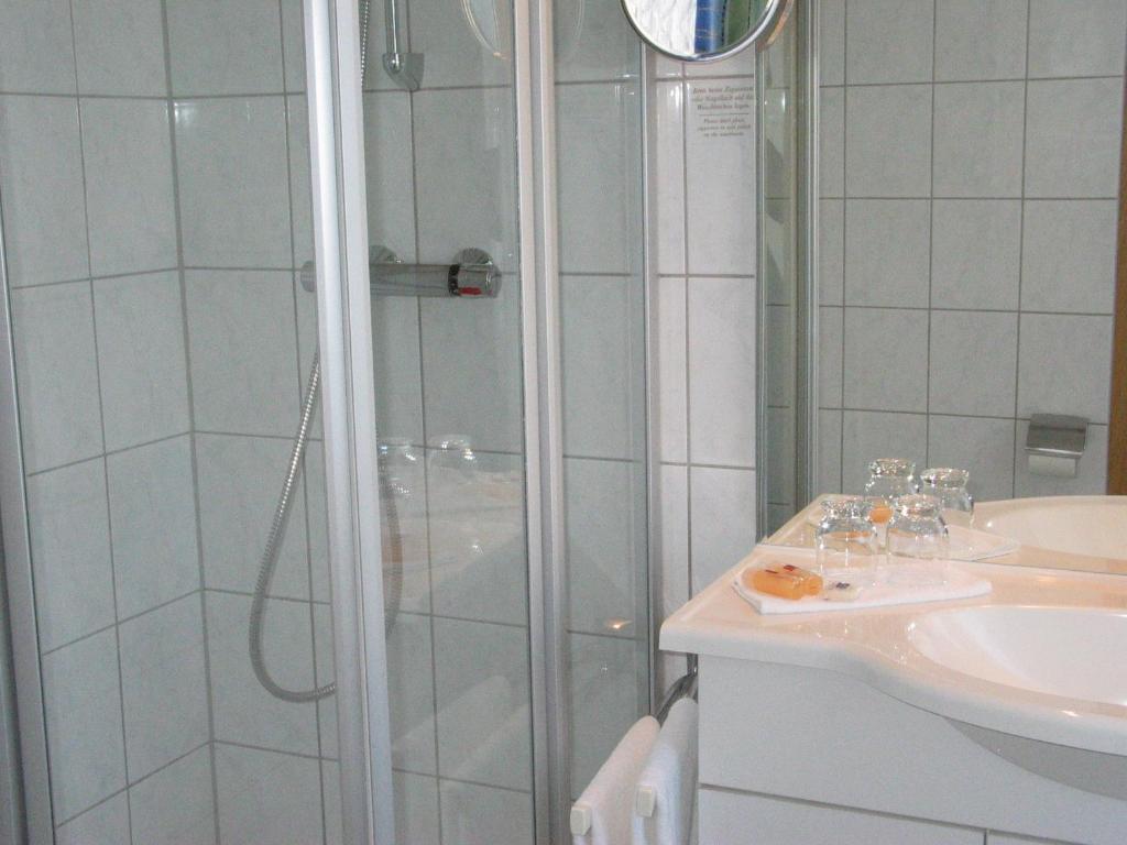 Hotel Winzerverein Zeltingen-Rachtig Exteriör bild