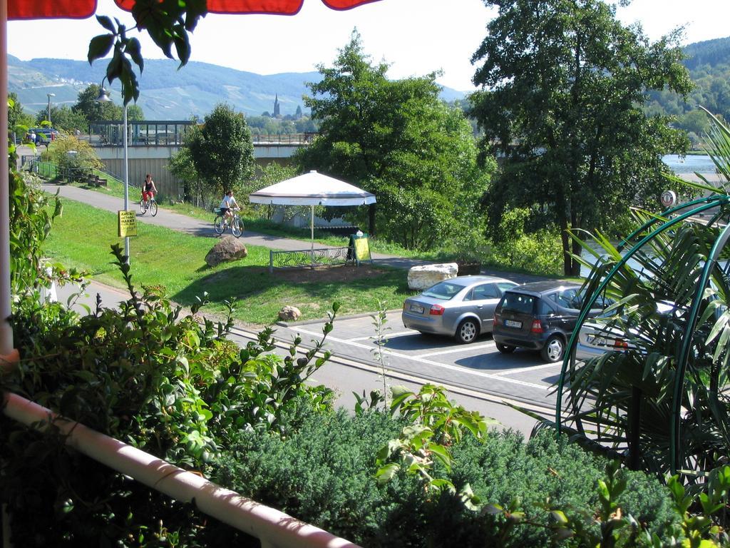 Hotel Winzerverein Zeltingen-Rachtig Exteriör bild